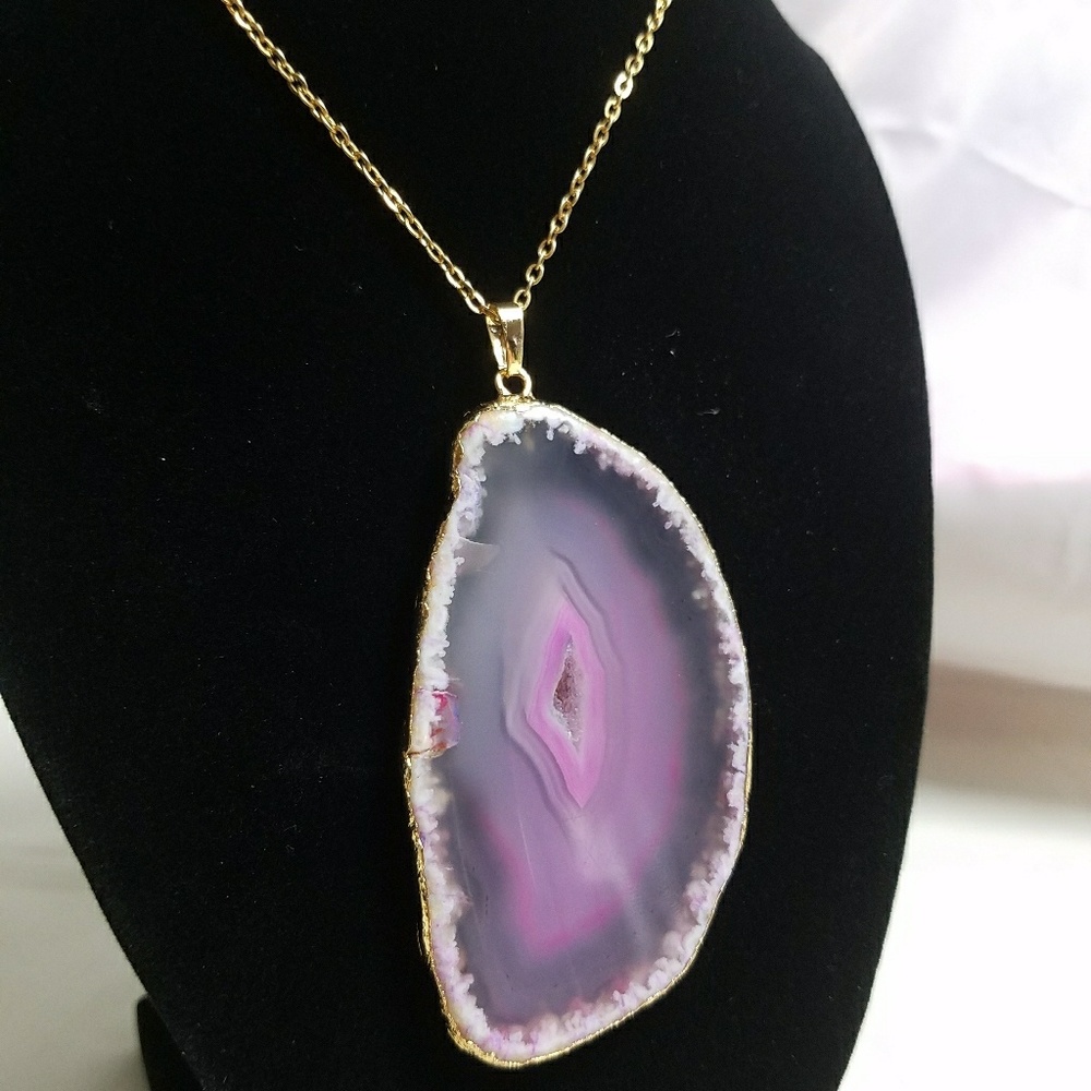 Agate Geode Purple/Pink Necklace Trimmed In Gold